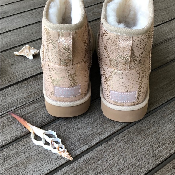 🌴🌼UGG- Ankle BOOTS🌼🌴 - Picture 4 of 11